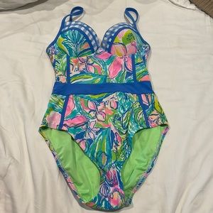Lilly Pulitzer Palma swimsuit size 2 EUC